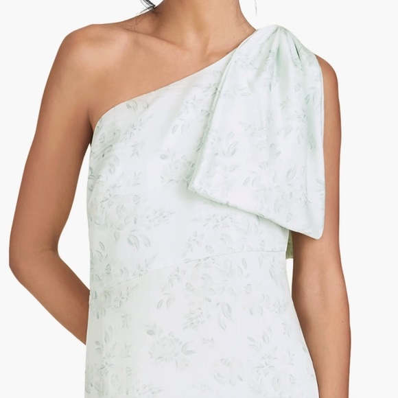 Sachin and Babi One-Shoulder Satin Charmeuse Gown - Picture 4 of 7